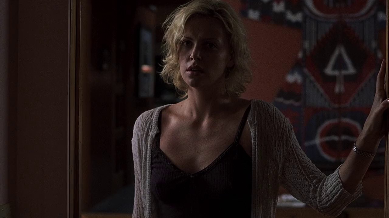 Trapped (2002) BDRip Hindi + Tam + Eng 720p x264 AVC AAC 2.0 ESub.mkv.0002